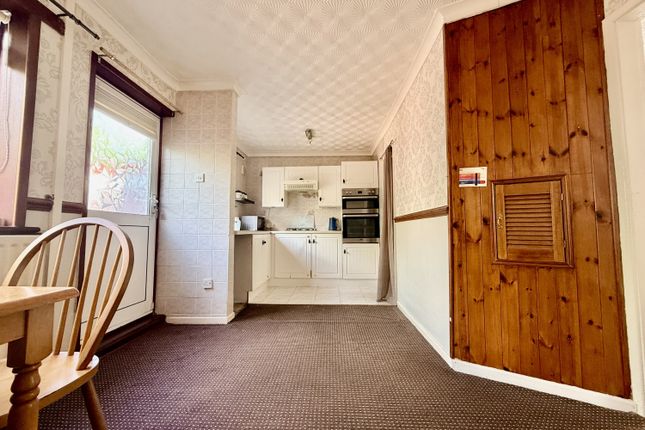75, Melrose Crescent, Seaham photo 4