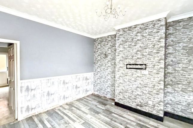 Armstrong Terrace, Pontefract photo 3