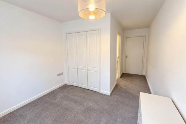Whitehall Close, Borehamwood photo 4