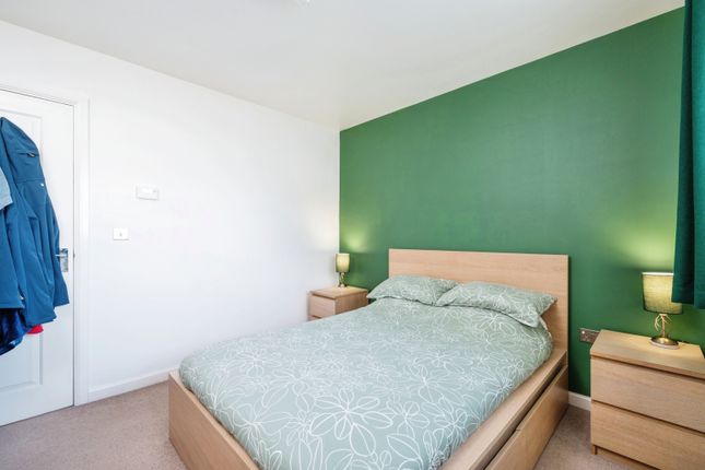 Flat for sale in Yellowmead Road, Plymouth