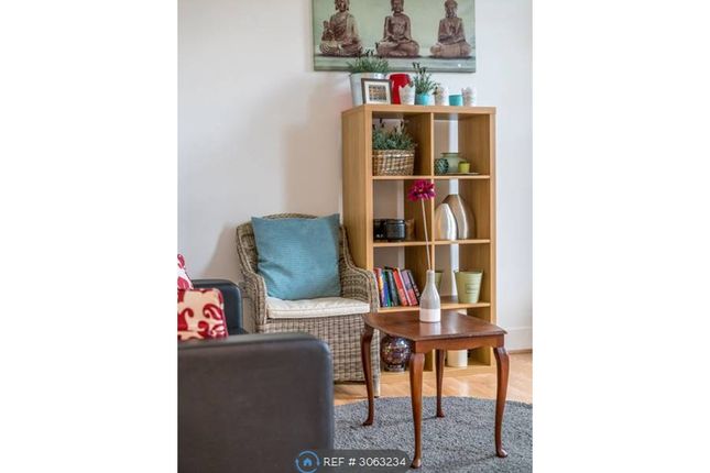 B Narford Road, London photo 4