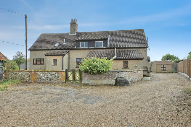 Crossways Farm, Cook Road, Holme Hale photo 2