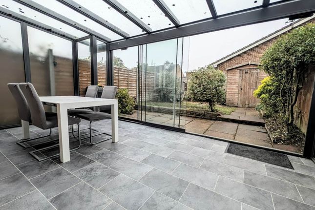 Elm Close, Bordon photo 3