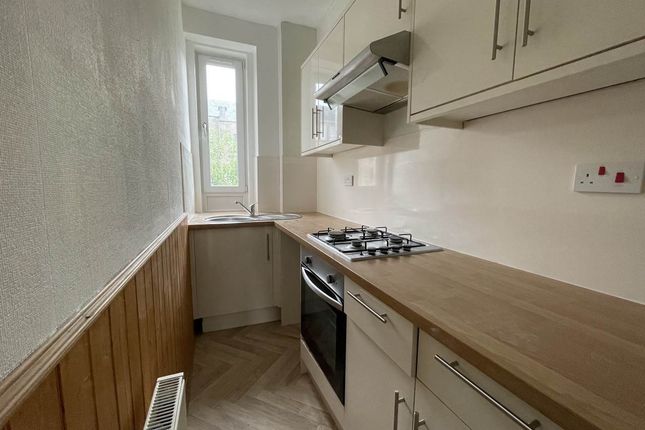 Baldovan Terrace , Dundee, Dundee photo 5