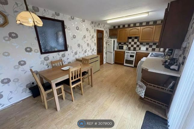 Chadderton, Oldham photo 4
