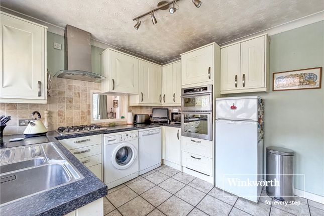 147, Lions Lane, Ringwood photo 2