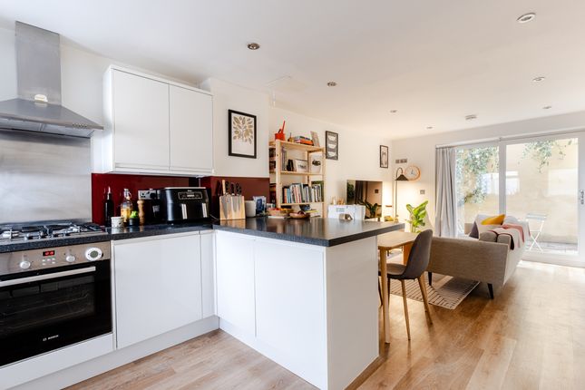 61 Sydenham Road, Bristol photo 3
