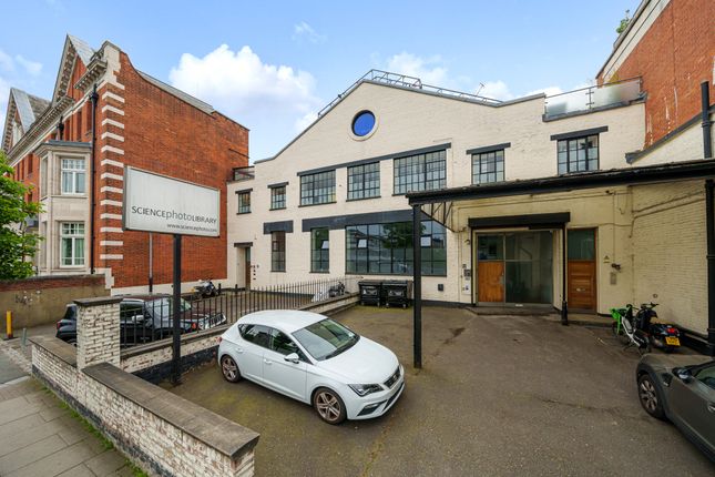 Thumbnail Office to let in Donnington Road, London