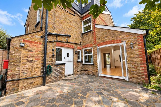 82 Woodfield Lane, Ashtead photo 4