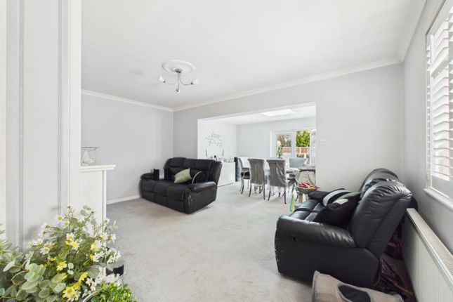 288 Old Farm Avenue, Sidcup, Kent photo 3