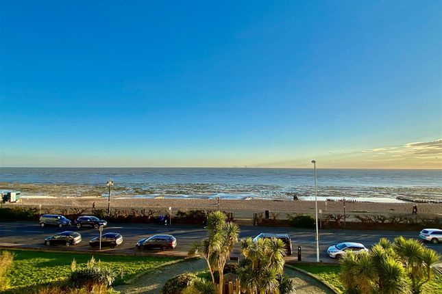 Flat 2, 9, Heene Terrace, Worthing photo 3