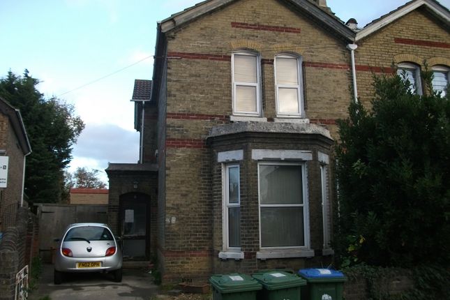 Thumbnail Property to rent in Spear Road, Portswood, Southampton