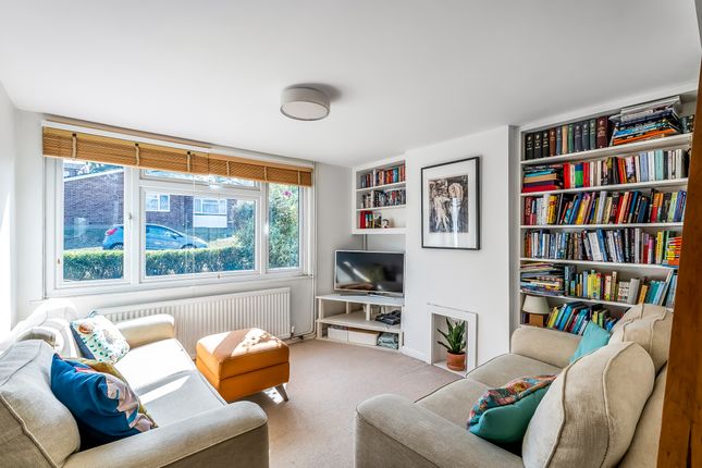 44 Mill Lane, Oxted photo 2