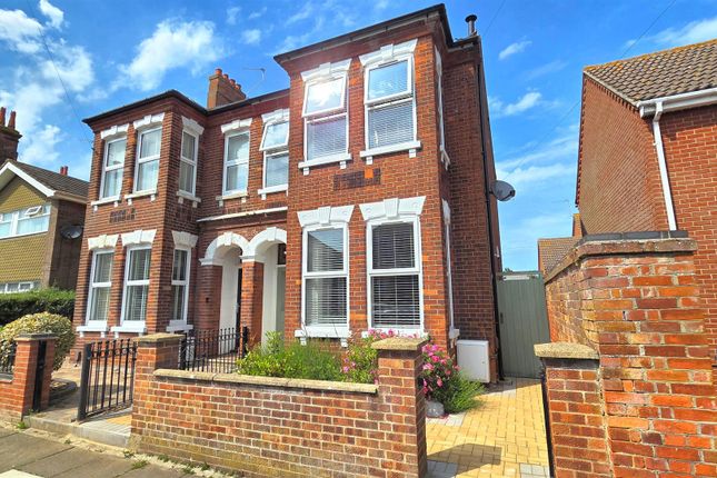 4-bed house on 2, Elmgrove Road, Gorleston, £343,000
