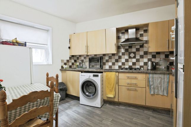 21, New Queen Street, Scarborough photo 4