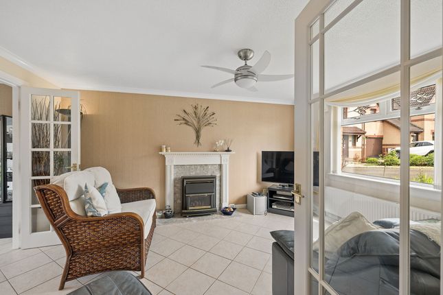 75 Fulmar Brae, Livingston photo 4