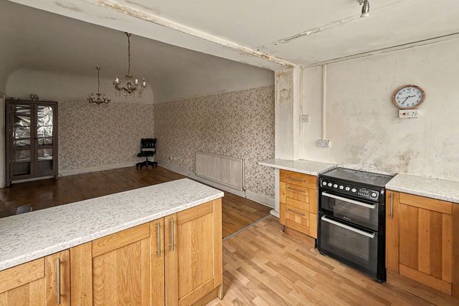 30 Orange Hill Road, Manchester photo 5