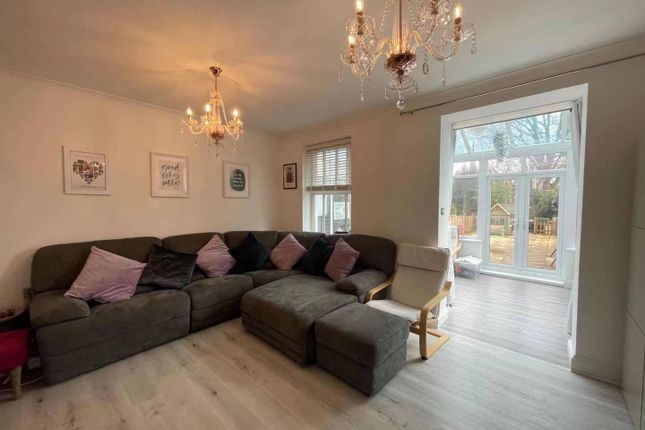 10, Courtland Close, Birmingham photo 3