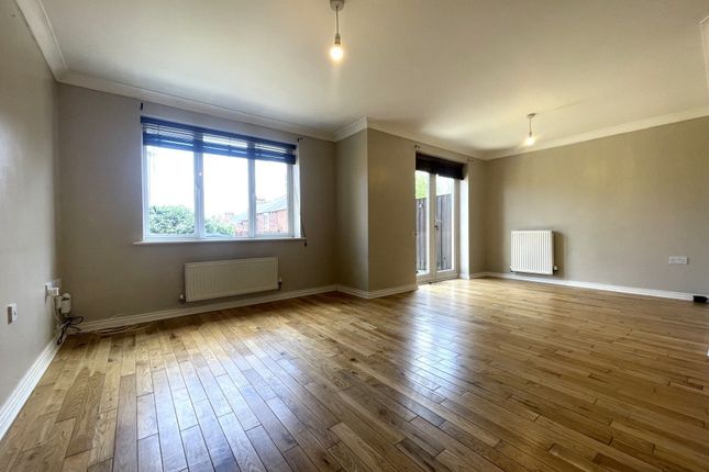 4 Rosecroft, Newfield photo 2