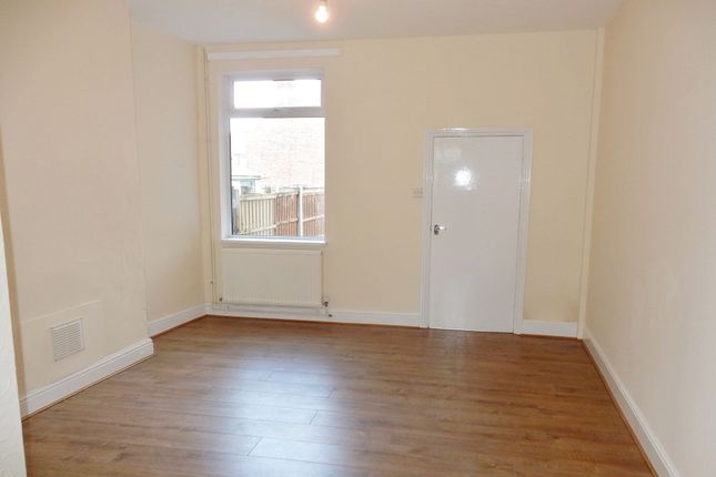 27 Corporation Road, Ilkeston photo 4