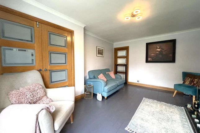 16, Roscoes Court, Westhoughton photo 5