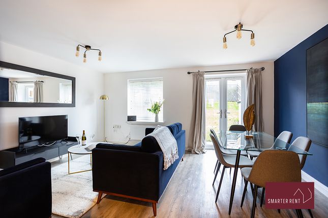8, Wellington Close, Twyford photo 3