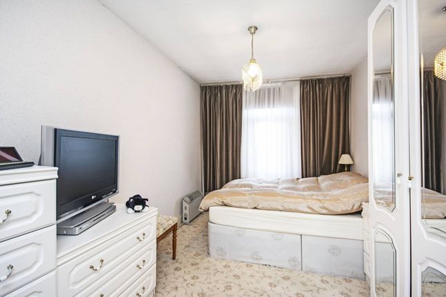 Thumbnail Flat for sale in St Antonys Road, Forest Gate, London
