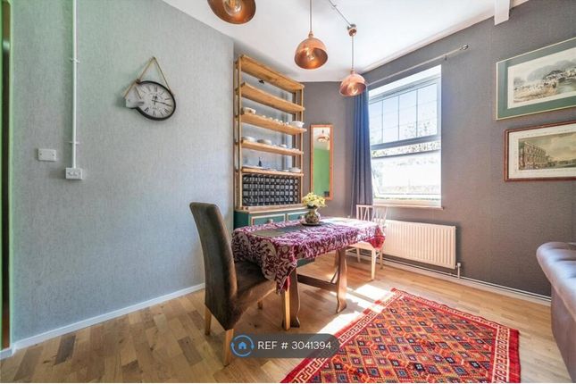 Flat   Oaklands Road, Bromley photo 5