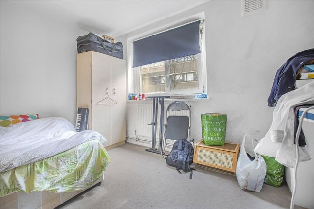 Flat 10, Southwood Court,, Wynyatt Street, London photo 4