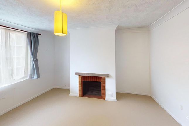 5, St Leonards Road, Horsham photo 4