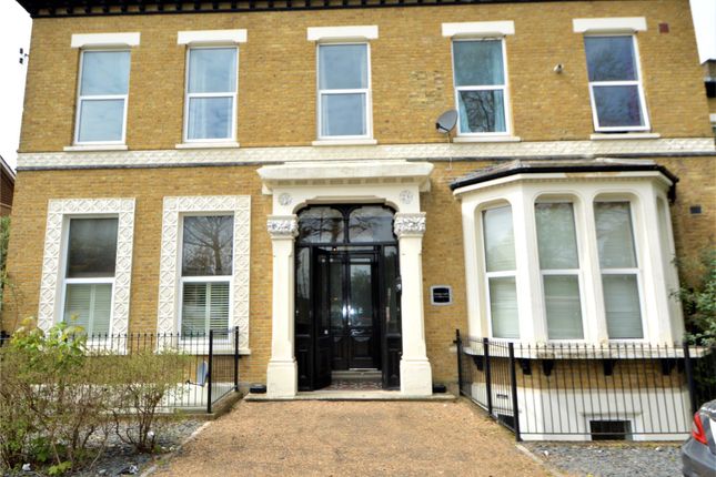 Flat to rent in Haling Court, 69 Haling Park Road, South Croydon