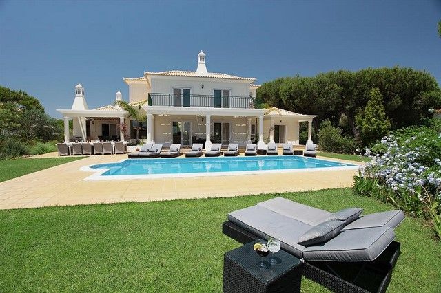 Villa for sale in Portugal, Algarve, Vale Do Lobo Area