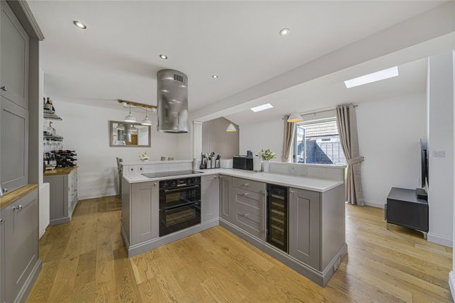 136, Knockhall Road, Kent photo 4