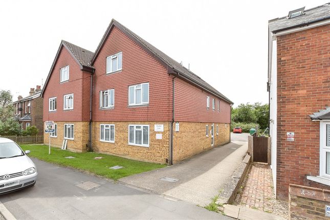 1-bed flat on Mayfield Court, Redhill, £190,000