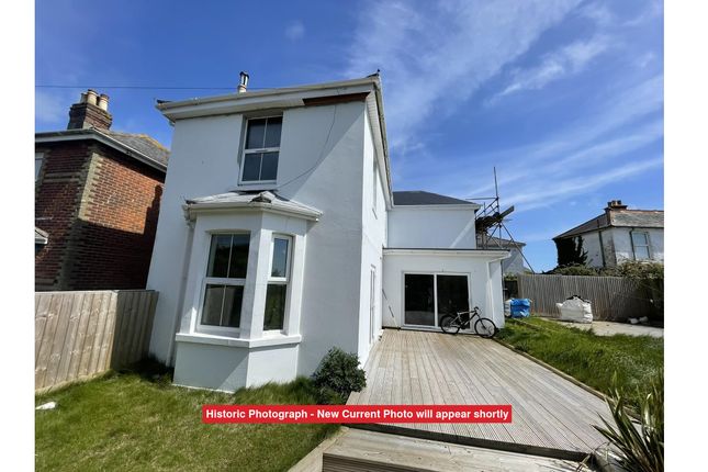 2-bed house on 28, Newport Road, Ventnor, £135,000