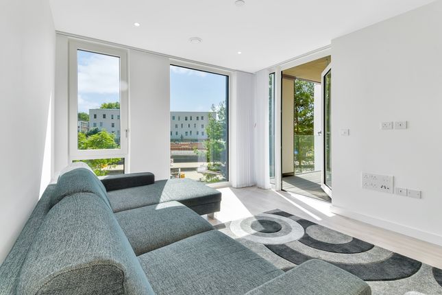 Flat to rent in Hartley Apartments, Harrow Square, Harrow