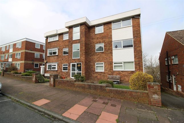 Flat for sale in Kings Avenue, Eastbourne