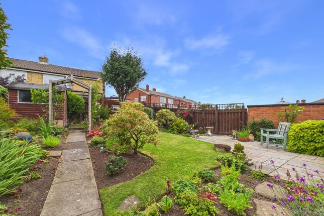 Thatcher Close, Newcastle Upon Tyne photo 4