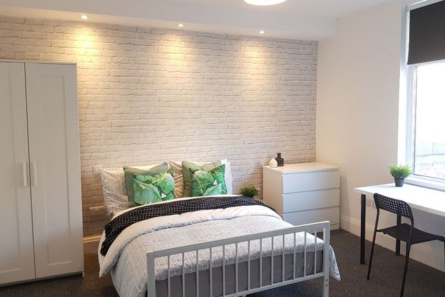 6 Esher Road, Liverpool photo 3