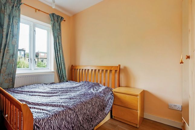 44B, St. Thomas's Road, London photo 4