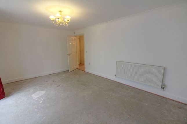 29 Laburnum Way, Loughborough photo 3