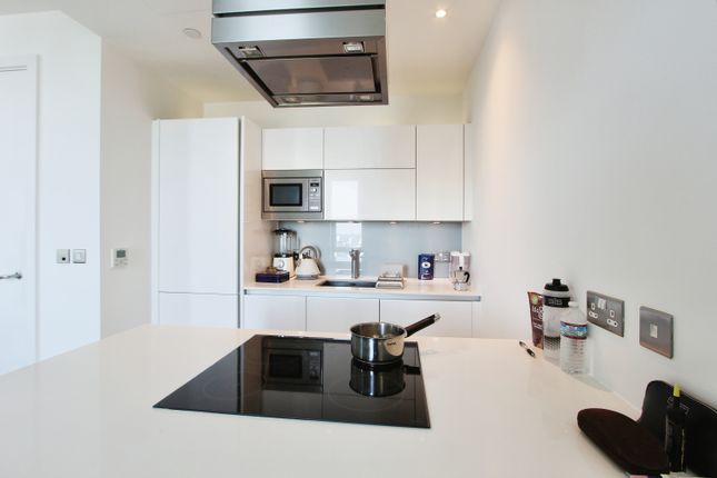 Flat for sale in Avantgarde Place, London