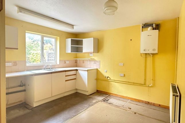 25 The Pitcroft, Chichester photo 4