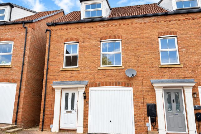 3-bed semi-detached on Bobbin Lane, Lincoln, £230,000