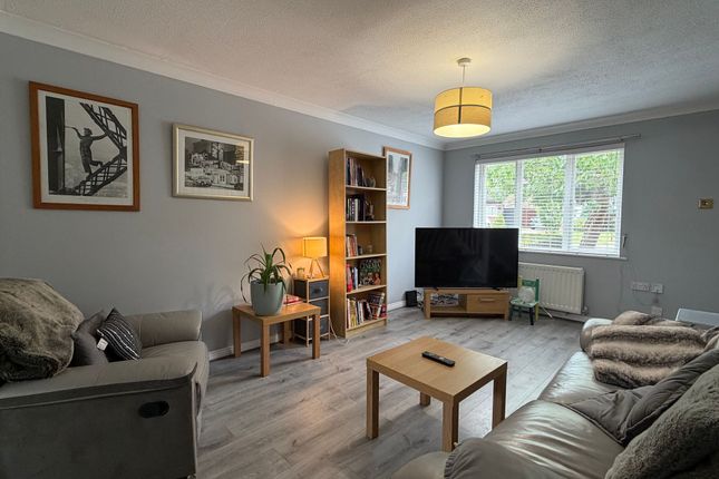5 Hawthorn Gardens, Glasgow photo 4