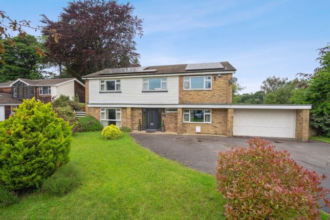 Thumbnail Detached house to rent in Yarrowside, Little Chalfont, Amersham