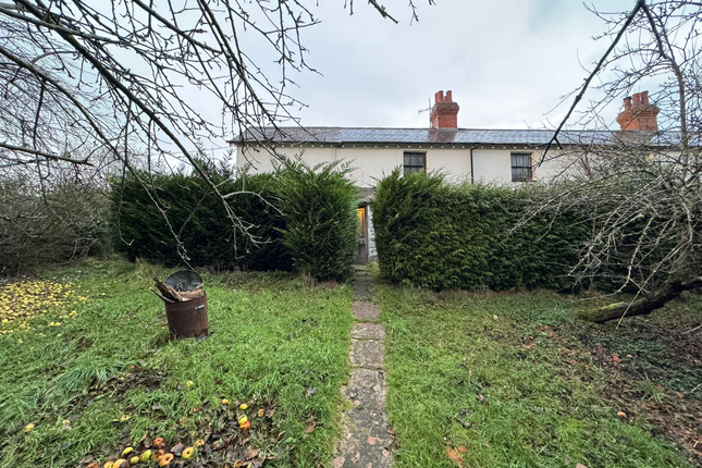 2, Railway Cottages, Salisbury photo 2