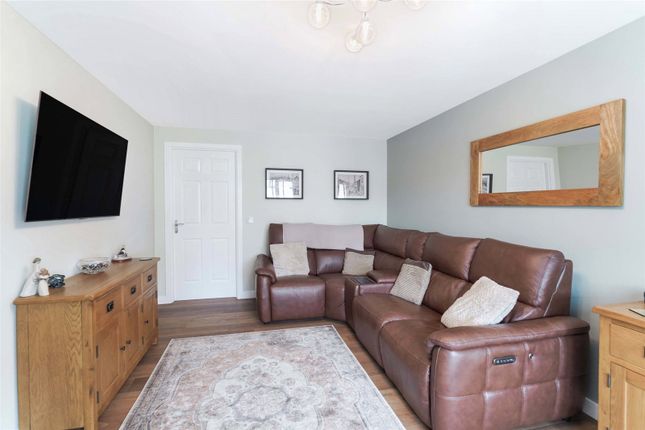 55, Acremoar Drive, Perth and Kinross photo 3