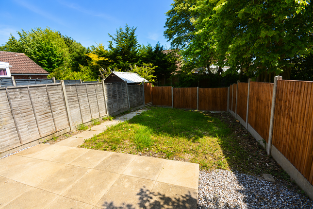 34, Conifer Walk, Stevenage photo 4