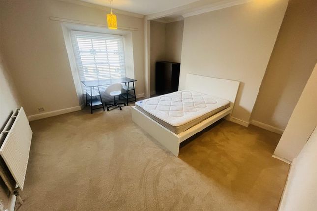 Top Floor Flat, 31 Cotham Road, Bristol, Bristol photo 4